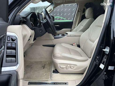 Toyota Land Cruiser 2021 - фото 8