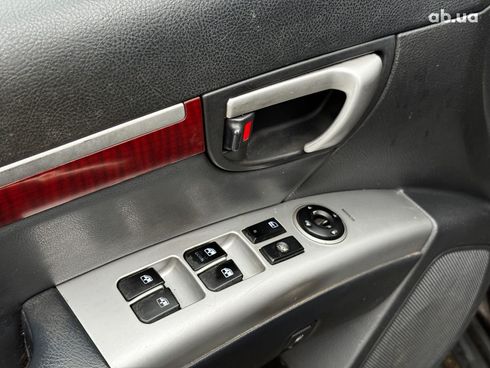 Hyundai Santa Fe 2009 красный - фото 34