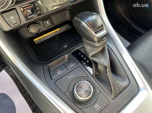 Toyota RAV4 2020 - фото 21