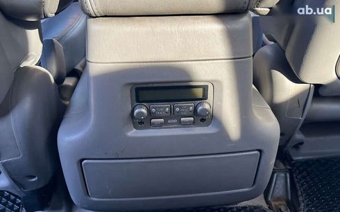 Lexus LX 2006 - фото 20