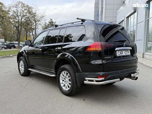 Mitsubishi Pajero Sport 2012 - фото 5