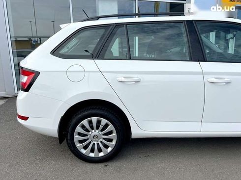 Skoda Fabia 2021 - фото 18