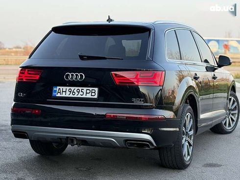 Audi Q7 2017 - фото 9
