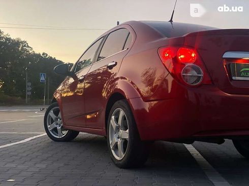 Chevrolet Sonic 2014 - фото 9