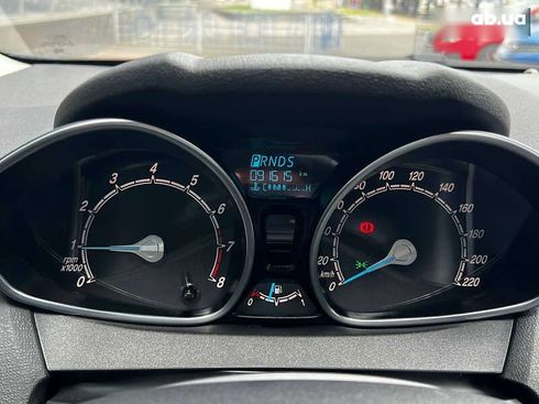 Ford Fiesta 2015 - фото 12