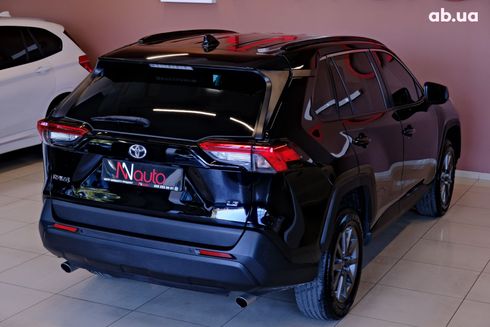 Toyota RAV4 2019 черный - фото 5