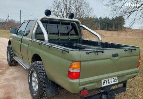 Mitsubishi L200 2007 зеленый - фото 4