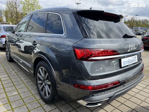 Audi Q7 2021 - фото 20