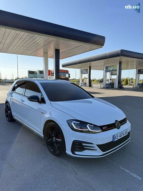 Volkswagen Golf GTI 2020 - фото 5