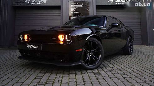 Dodge Challenger 2017 - фото 12