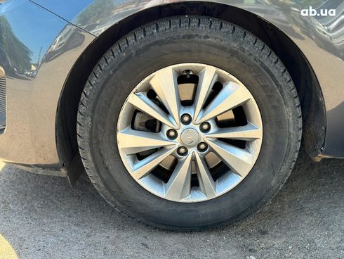Kia Sedona 2017 серый - фото 9