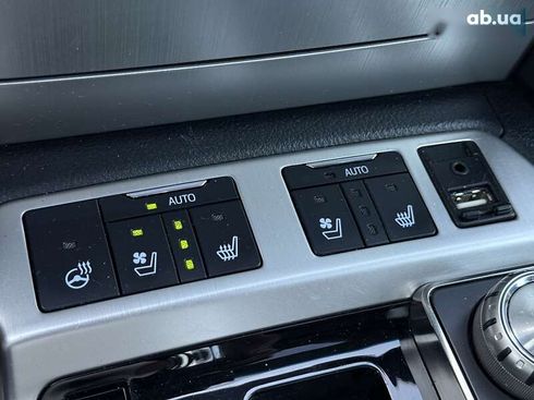 Toyota Land Cruiser 2017 - фото 26