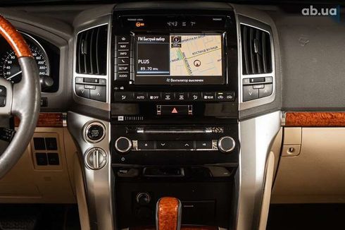 Toyota Land Cruiser 2012 - фото 25