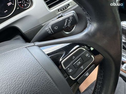 Volkswagen Touareg 2017 - фото 30