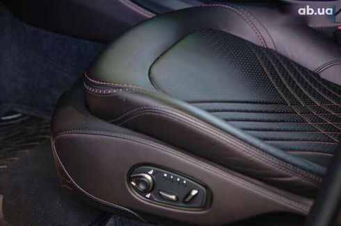 Aston Martin DBX 2021 - фото 21