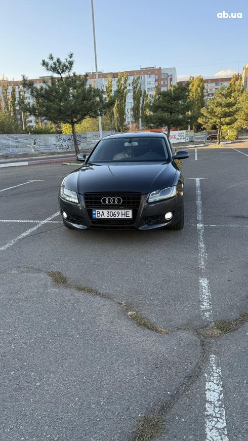 Audi A5 2011 серый - фото 2