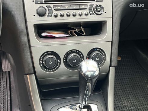 Peugeot 308 2011 черный - фото 26