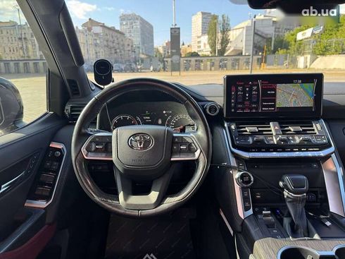 Toyota Land Cruiser 2022 - фото 21