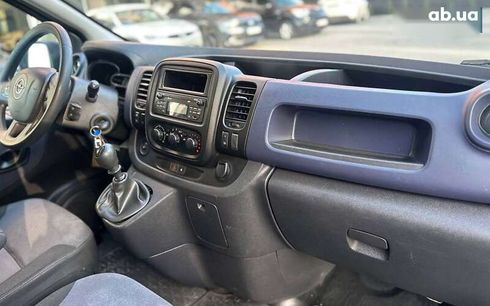 Opel Vivaro 2016 - фото 15