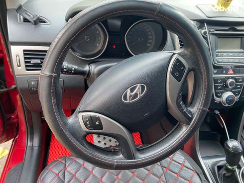 Hyundai i30 2013 красный - фото 15