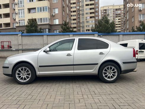 Skoda Octavia 2005 серый - фото 11