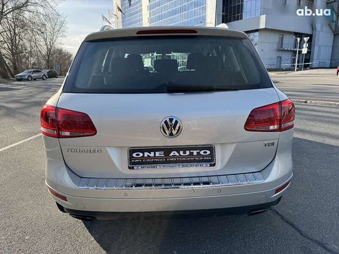 Volkswagen Touareg 2012 - фото 8