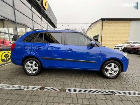 Skoda Fabia 2009 - фото 8