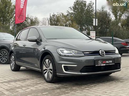 Volkswagen e-Golf 2020 - фото 9
