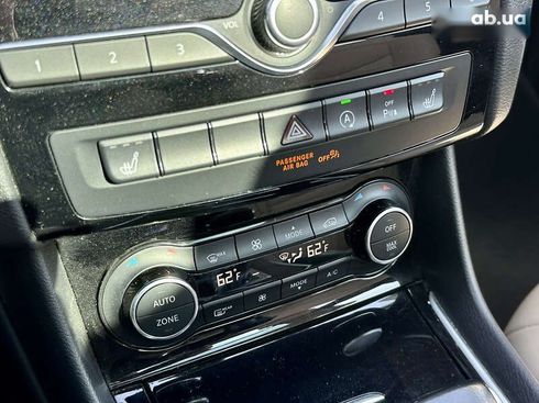 Infiniti QX30 2017 - фото 17