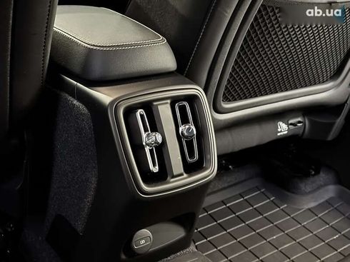 Volvo XC40 2021 - фото 23