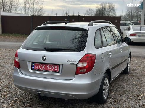 Skoda Fabia 2008 - фото 15
