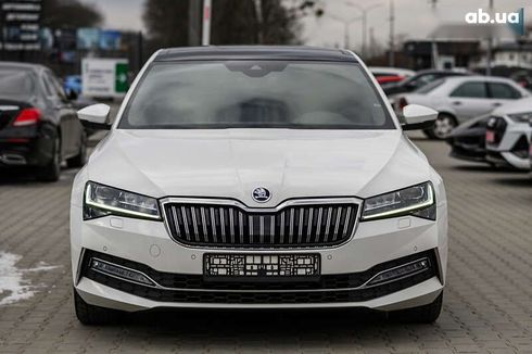 Skoda Superb 2020 - фото 20