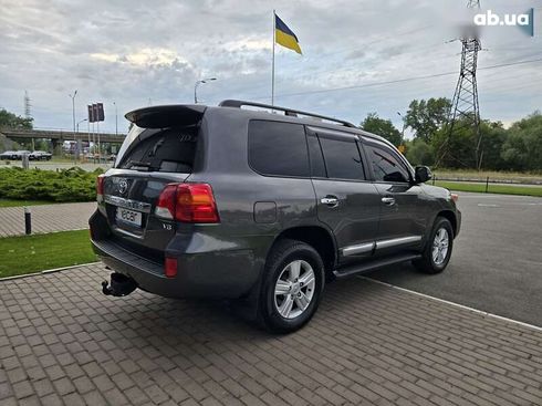 Toyota Land Cruiser 2012 - фото 15