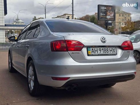 Volkswagen Jetta 2012 - фото 7