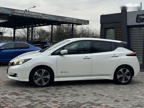 Nissan Leaf 2019 - фото 7