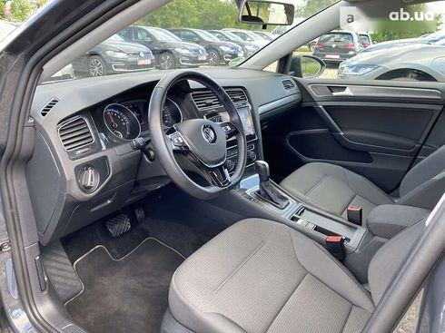 Volkswagen e-Golf 2020 - фото 2