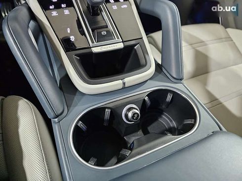 Porsche Cayenne 2022 - фото 29