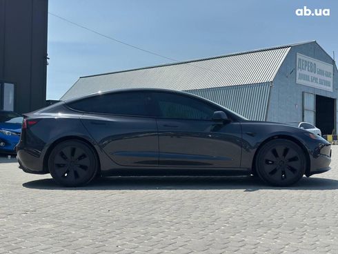 Tesla Model 3 2024 серый - фото 13