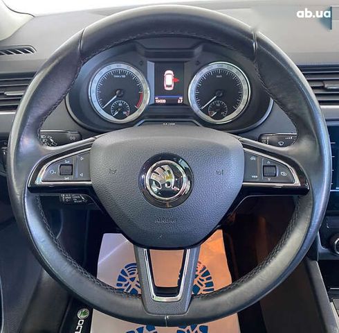 Skoda Octavia 2018 - фото 10