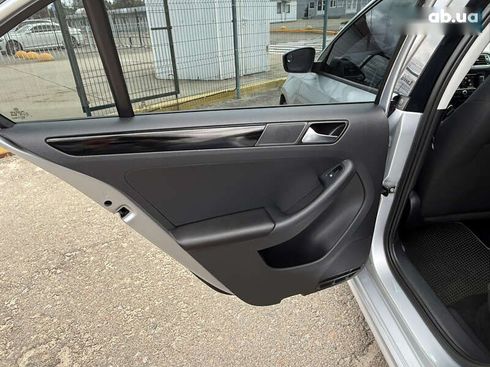 Volkswagen Jetta 2015 - фото 18