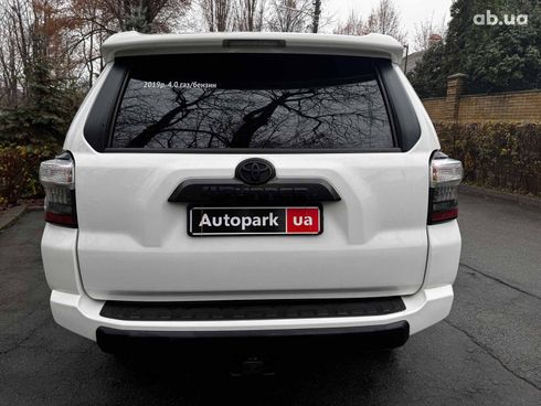 Toyota 4Runner 2019 белый - фото 7