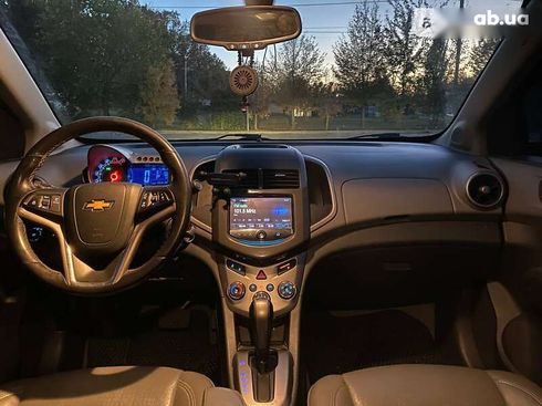 Chevrolet Sonic 2014 - фото 28