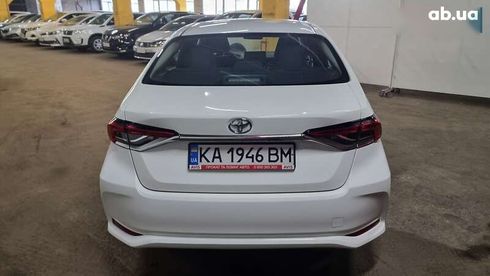 Toyota Corolla 2021 - фото 14