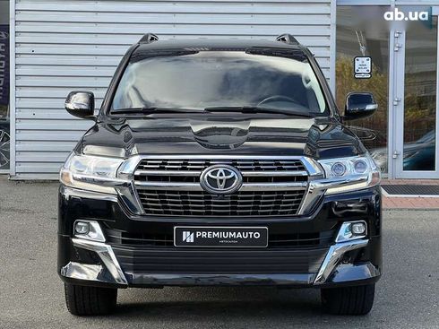 Toyota Land Cruiser 2016 - фото 6