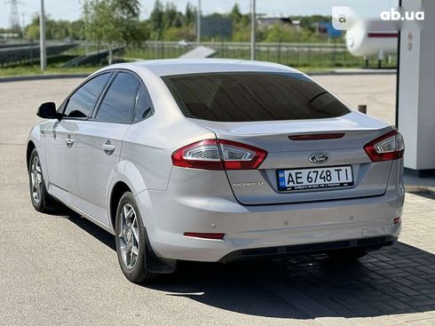 Ford Mondeo 2010 - фото 14