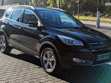 Продаж вживаних Ford Kuga 2015 року в Чернівцях - купити на Автобазарі