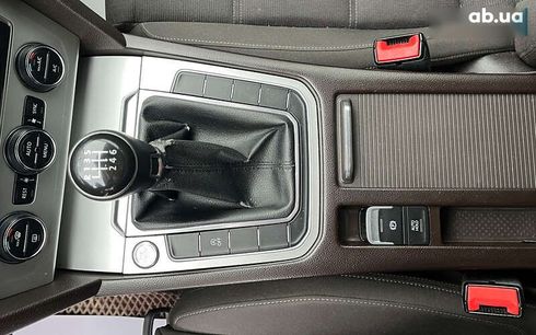 Volkswagen Passat 2015 - фото 15