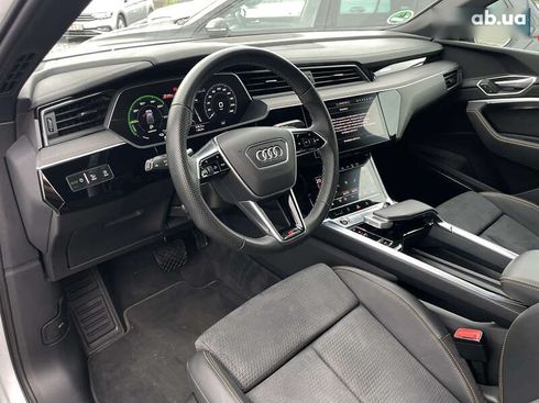 Audi E-Tron 2022 - фото 24