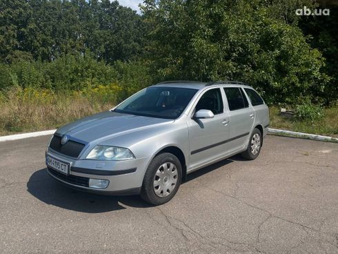 Skoda Octavia 2006 серебристый - фото 2