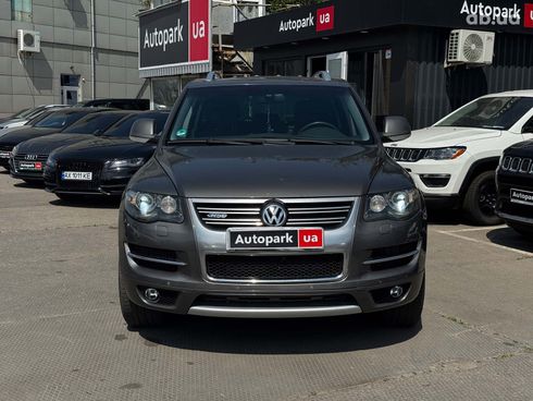 Volkswagen Touareg 2008 серый - фото 2